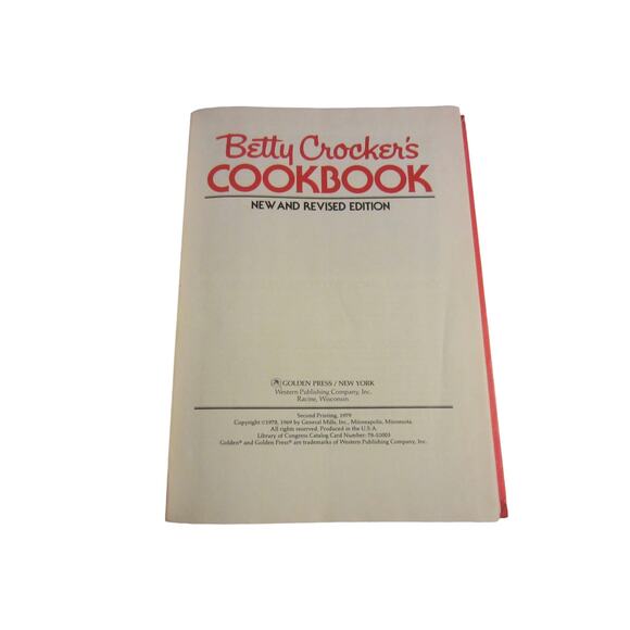 Vintage Betty Crocker’s Cookbook New & Revised Edition Golden Hardcover - Picture 3 of 14